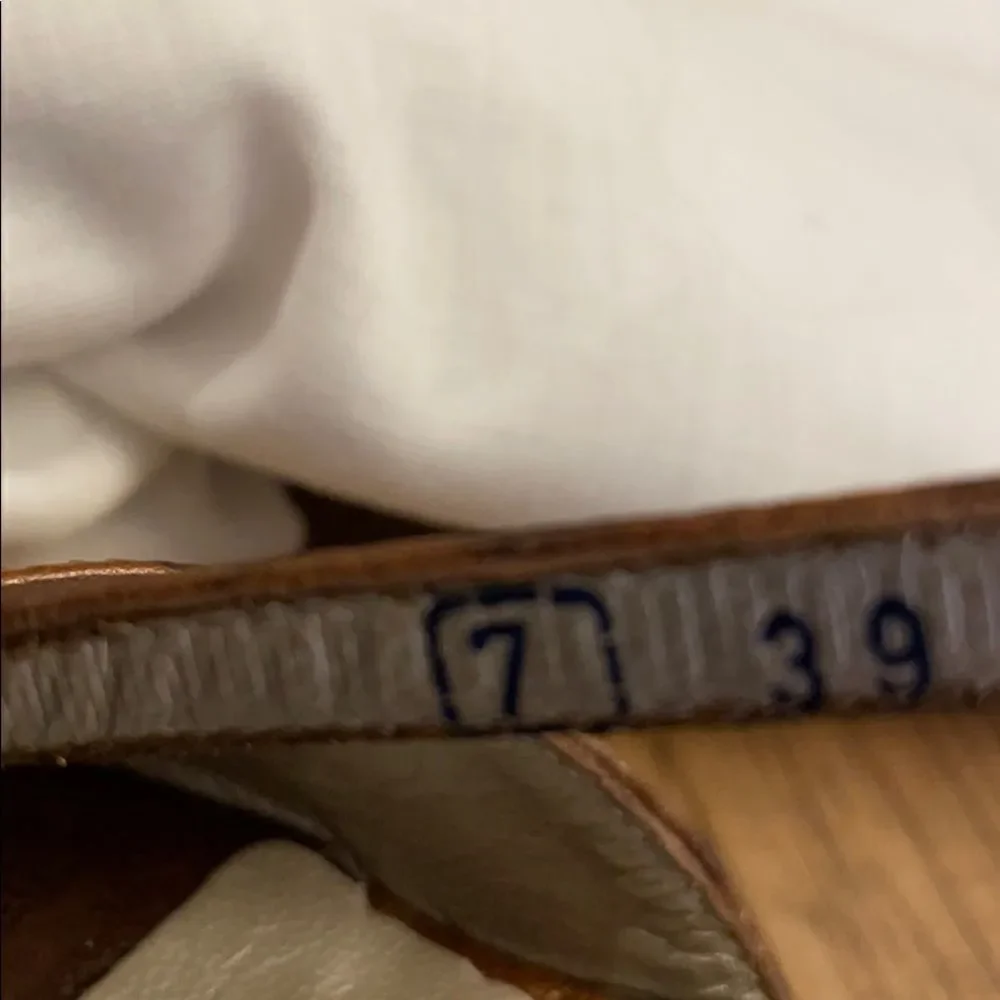 PETER KAISER KORK KALYA WEDGE SANDALS. NEW